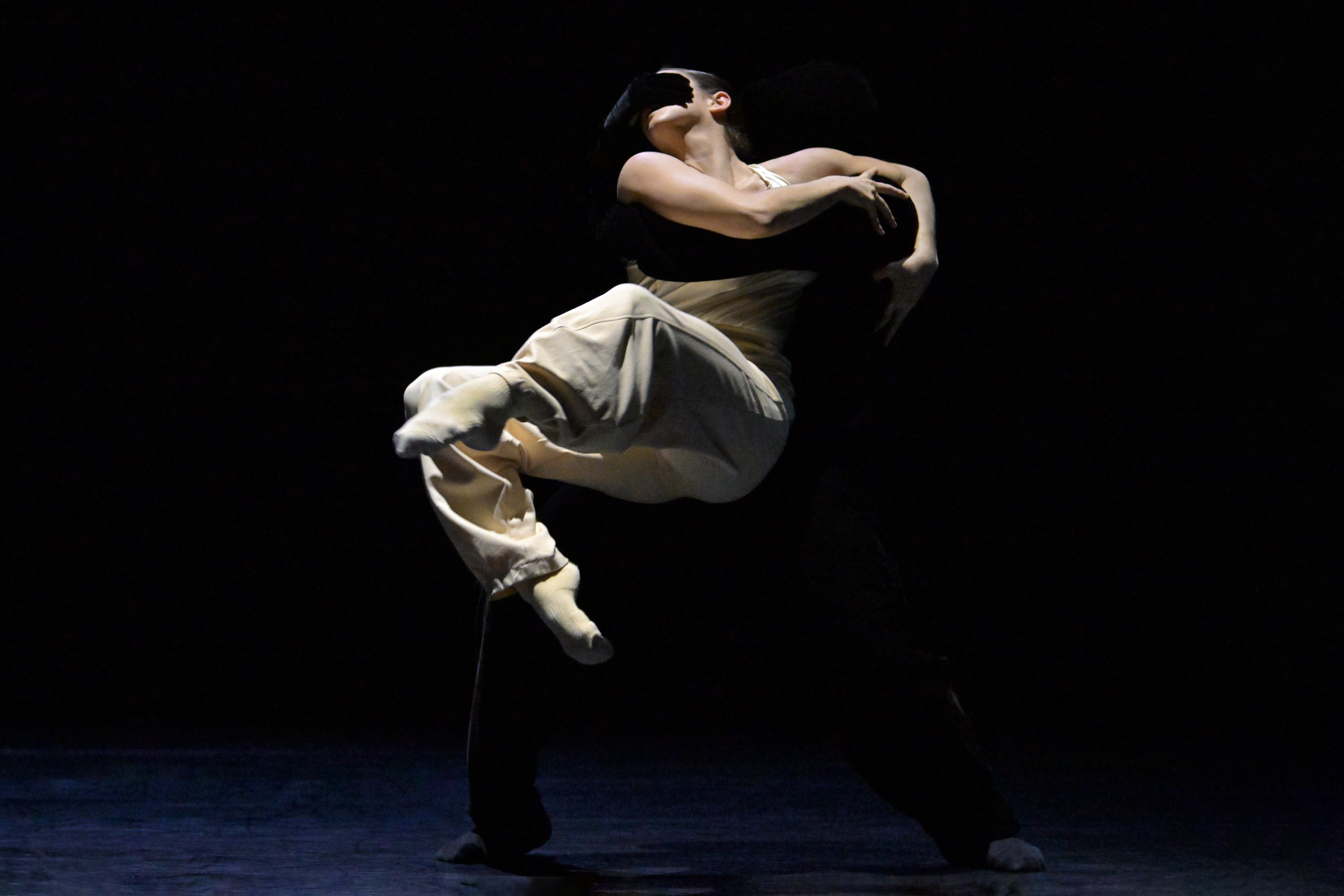 Ballet BC dancers Jacalyn Tatro and Rae Srivastava in Frontier by Crystal Pite. Photo by Michael Slobodian